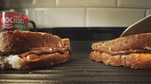 Sándwiches tostados con Nocilla